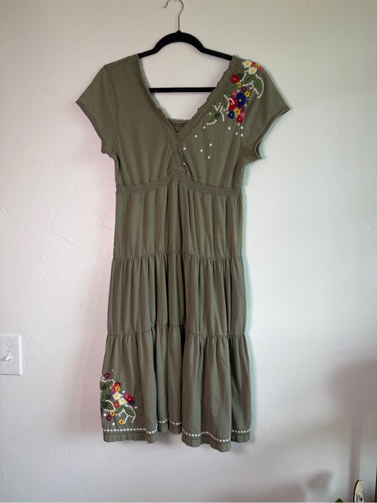 Johnny Was Dresses & Skirts - Johnny Was 100% cotton embroidered olive green tiered dress size medium